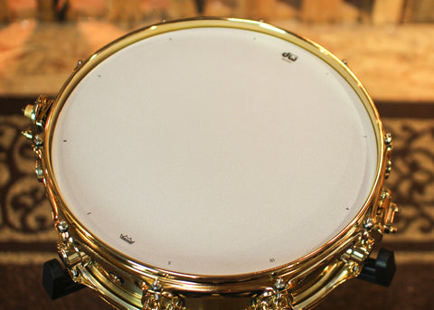 DW 4x14 Collector's Bell Brass Snare Drum w/ Gold Hardware - DRVN0414SPG