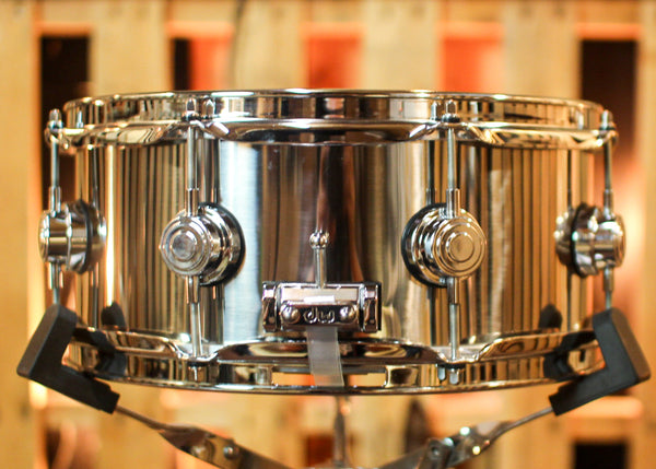 DW 5.5x13 Collector's 1mm Stainless Steel Snare Drum - DRVL5513SPC