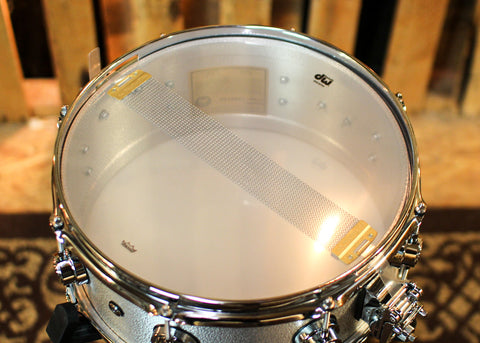 DW 5.5x13 Collector's 3mm Wrinkle Coat Aluminum Snare Drum - DRVA5513SVC