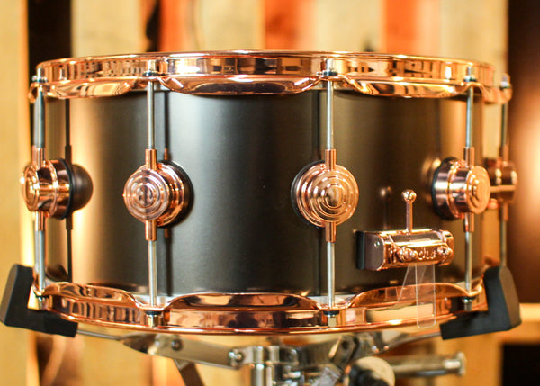 DW 6.5x14 Collector's Satin Black over Brass Snare Drum w/ Copper Hardware - DRVD6514SVPBK