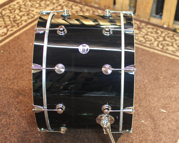 DW Performance Gloss Black Bass Drum - 14x22